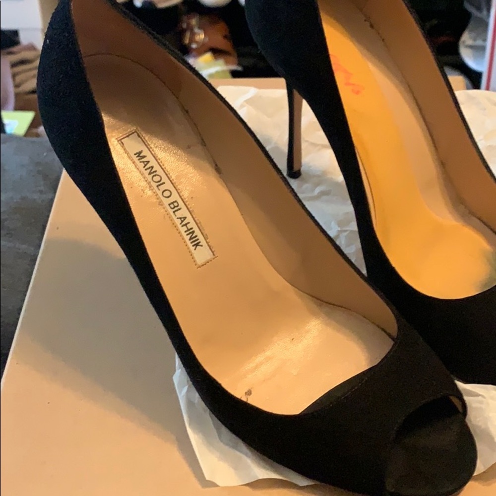 Manolo Blahnik peep toe heels suede black